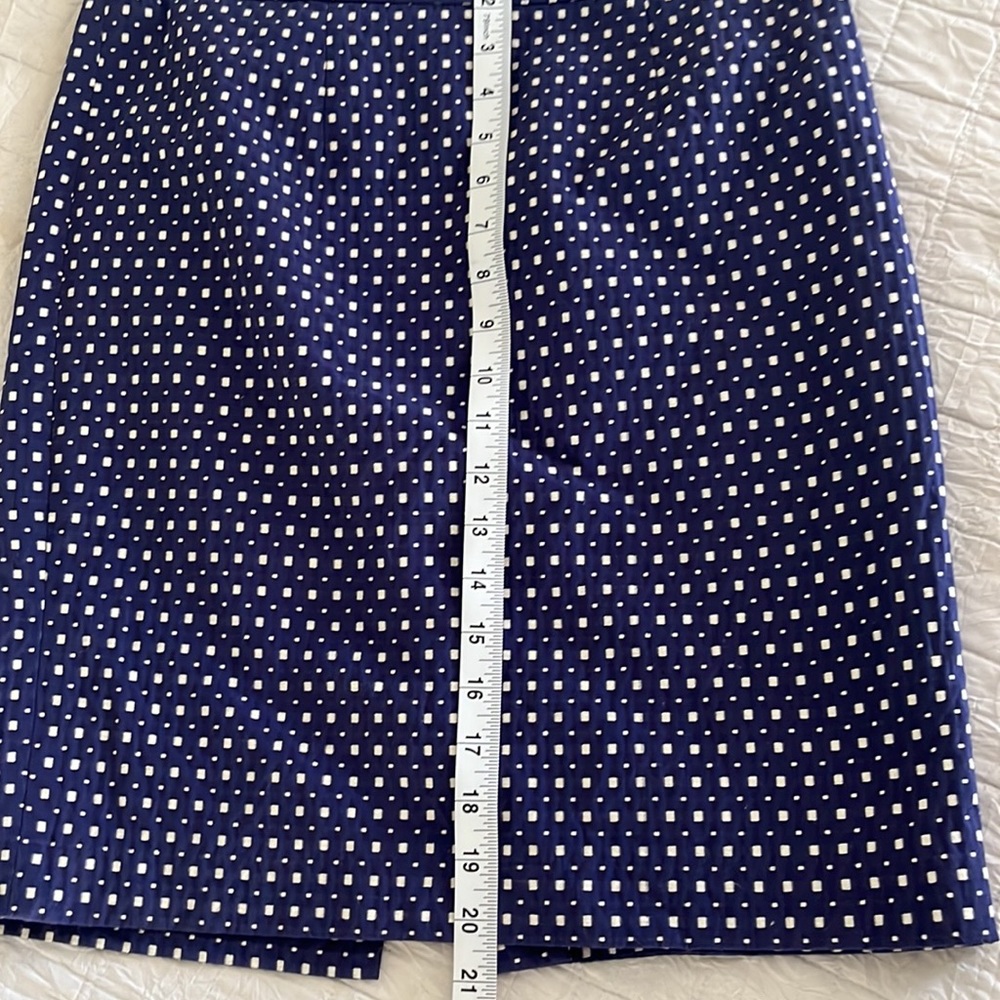 Banana republic • blue & white pencil skirt • size 4 - Picture 3 of 5